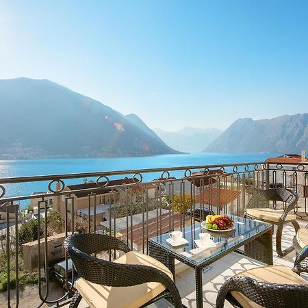 2Montenegro Limeta Apartments With Pool Котор Екстериор снимка