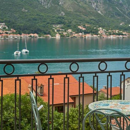 2Montenegro Limeta Apartments With Pool Котор Екстериор снимка