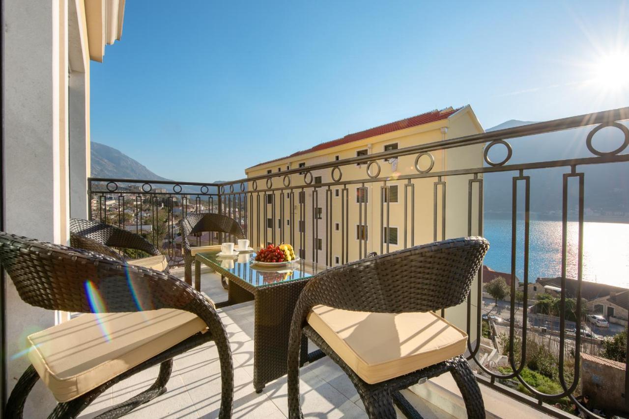 2Montenegro Limeta Apartments With Pool Котор Екстериор снимка