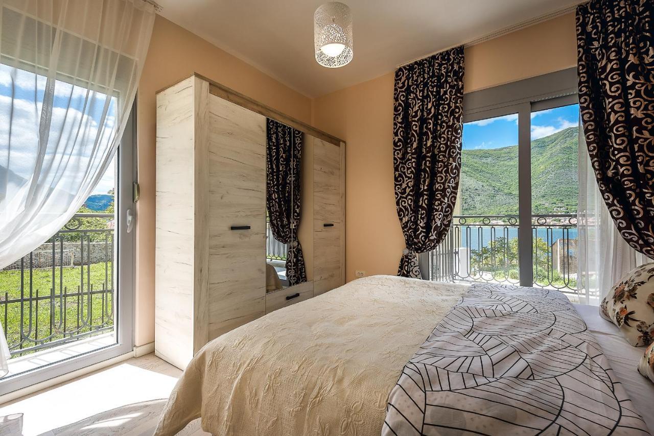 2Montenegro Limeta Apartments With Pool Котор Екстериор снимка