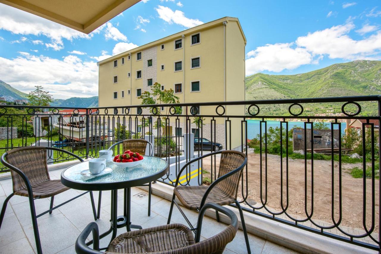 2Montenegro Limeta Apartments With Pool Котор Екстериор снимка