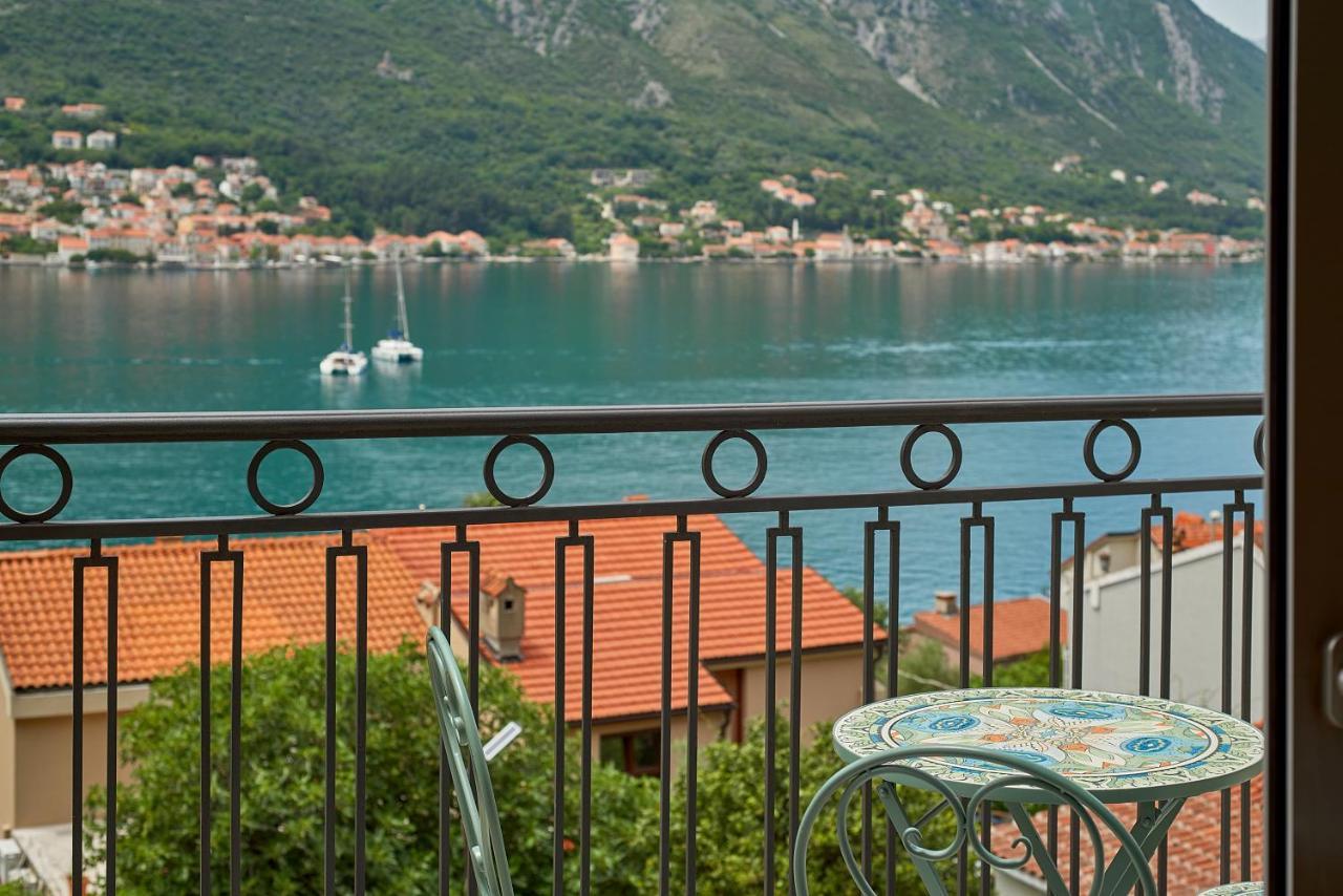 2Montenegro Limeta Apartments With Pool Котор Екстериор снимка