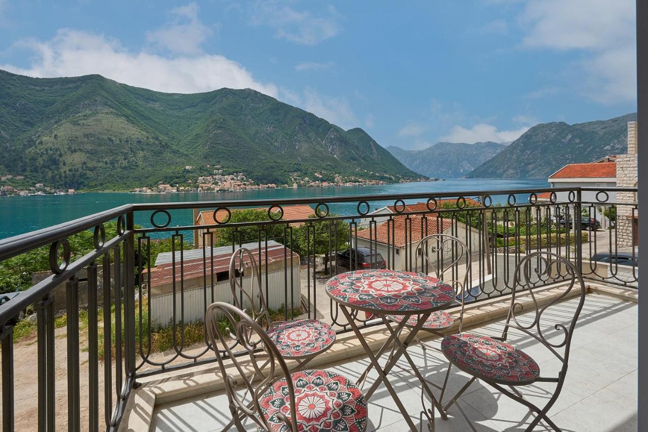 2Montenegro Limeta Apartments With Pool Котор Екстериор снимка